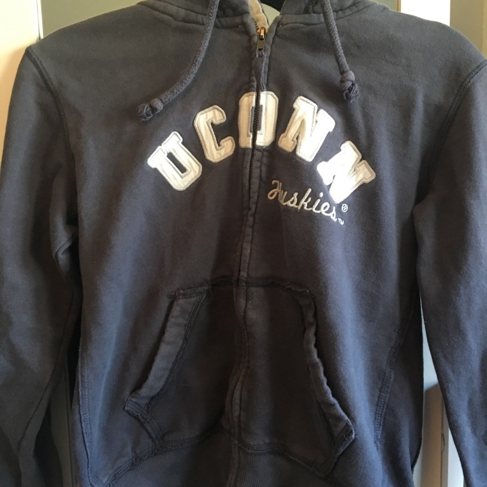 uconn zip up hoodie